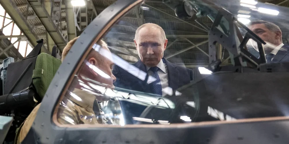 ISW зафіксував спробу Путіна перекласти відповідальність за війну на суспільство та Думу