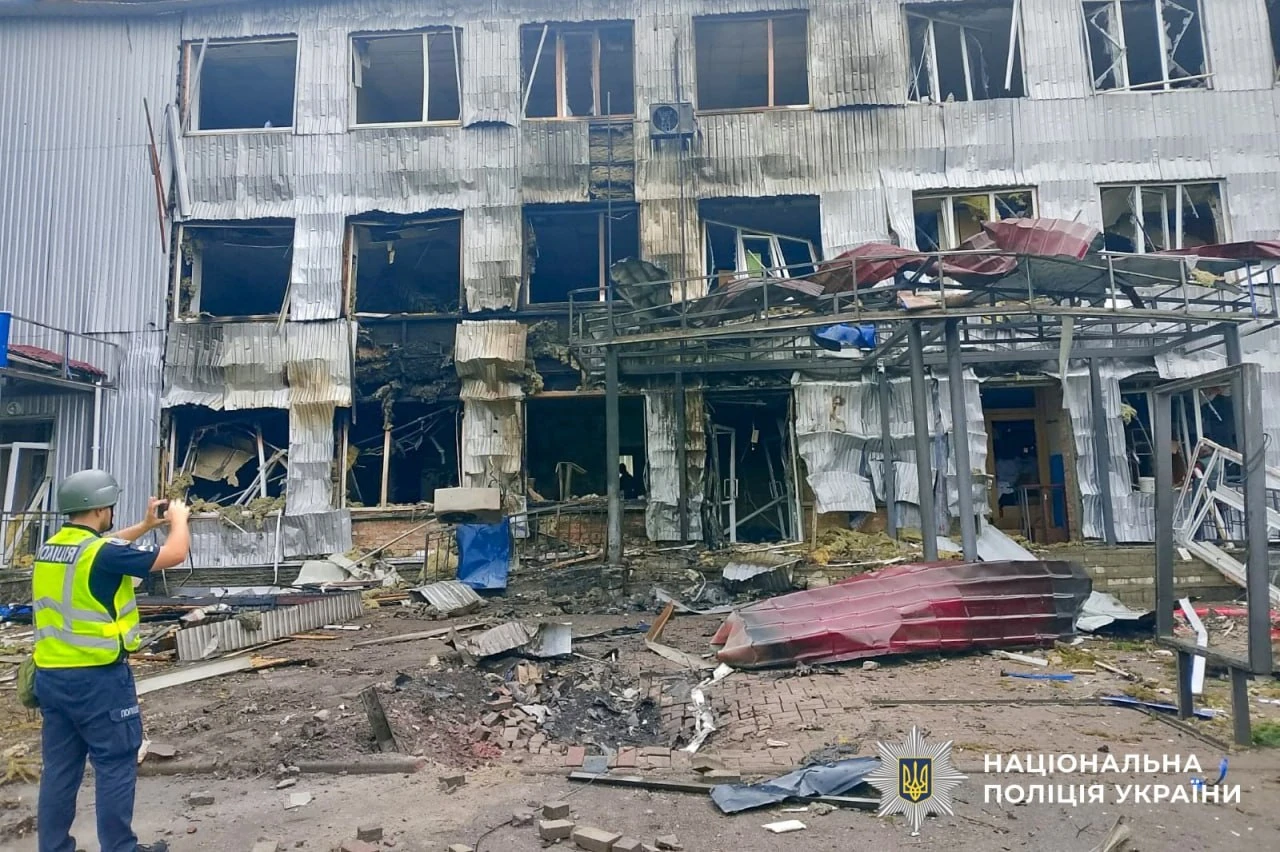 Поліція Сумщини зафіксувала наслідки обстрілів 24 населених пунктів за добу