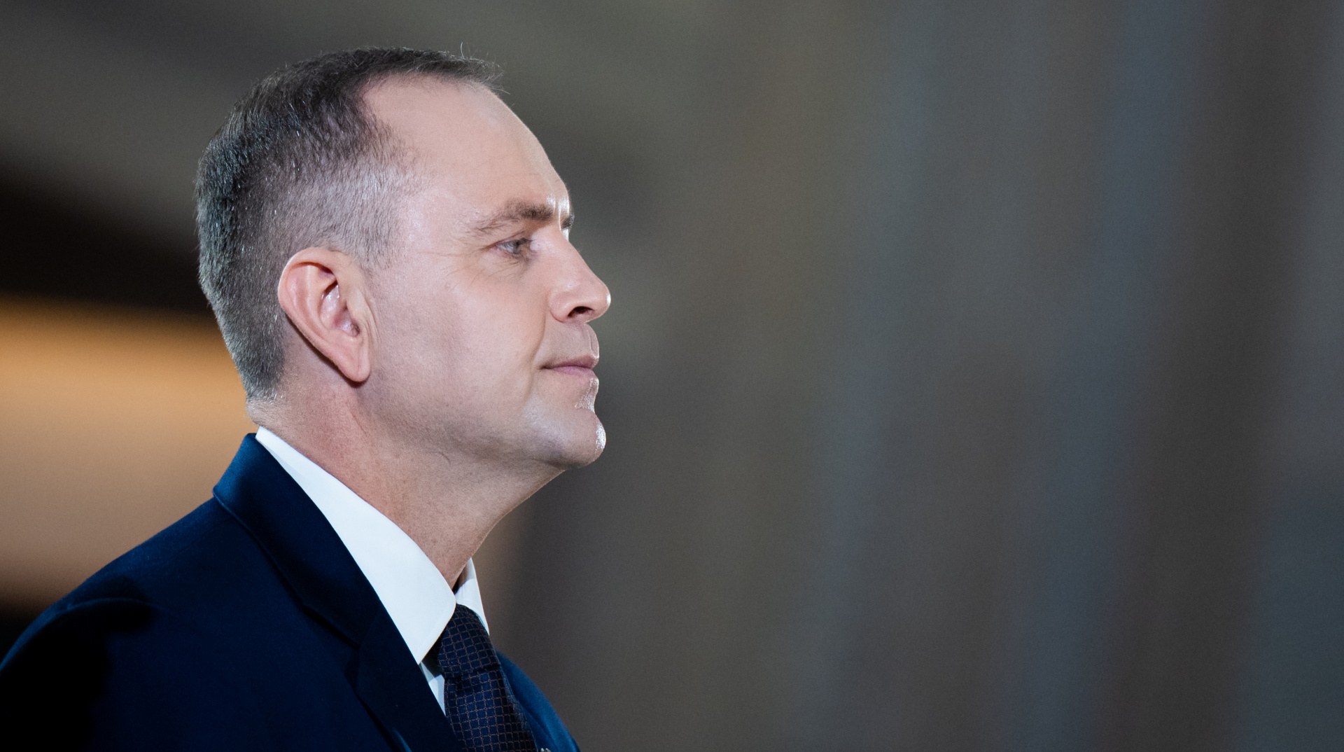 Хто виступав і хто ухвалював рішення: заяви та дії довкола червоно-чорного прапора