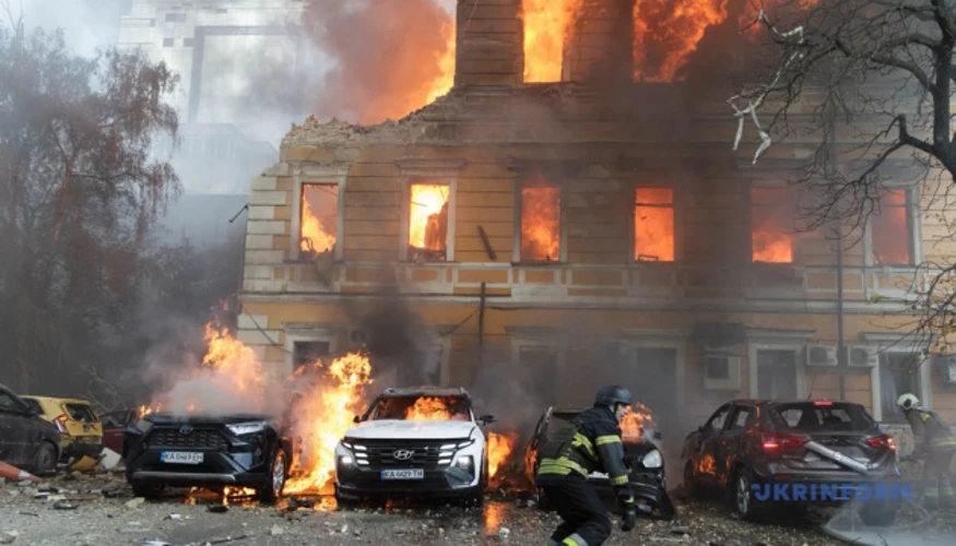 У Києві 28 вересня російський дрон поцілив у будівлю НАНУ: що підтверджено