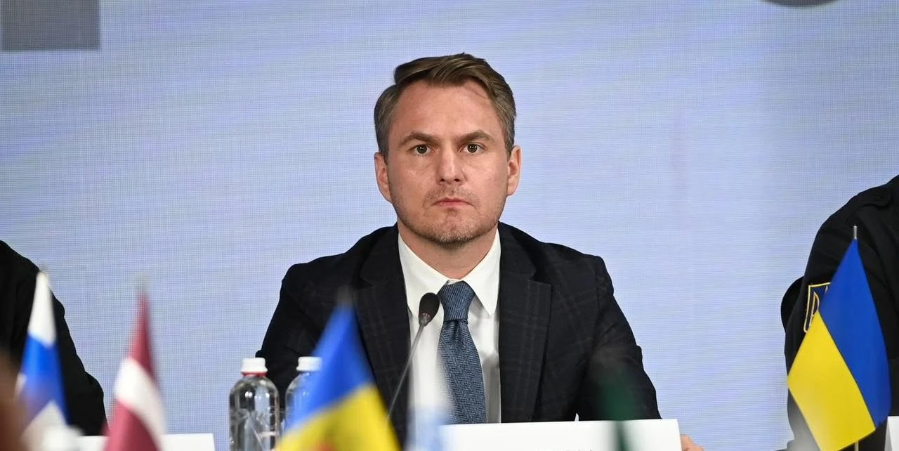 Що сталося з генпрокурором Кравченком: виїзд, підозра Кривоносу, вимога Зеленського